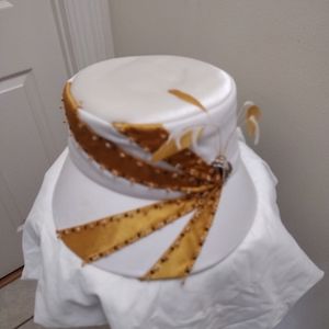 Hat by ML Studio White and Gold